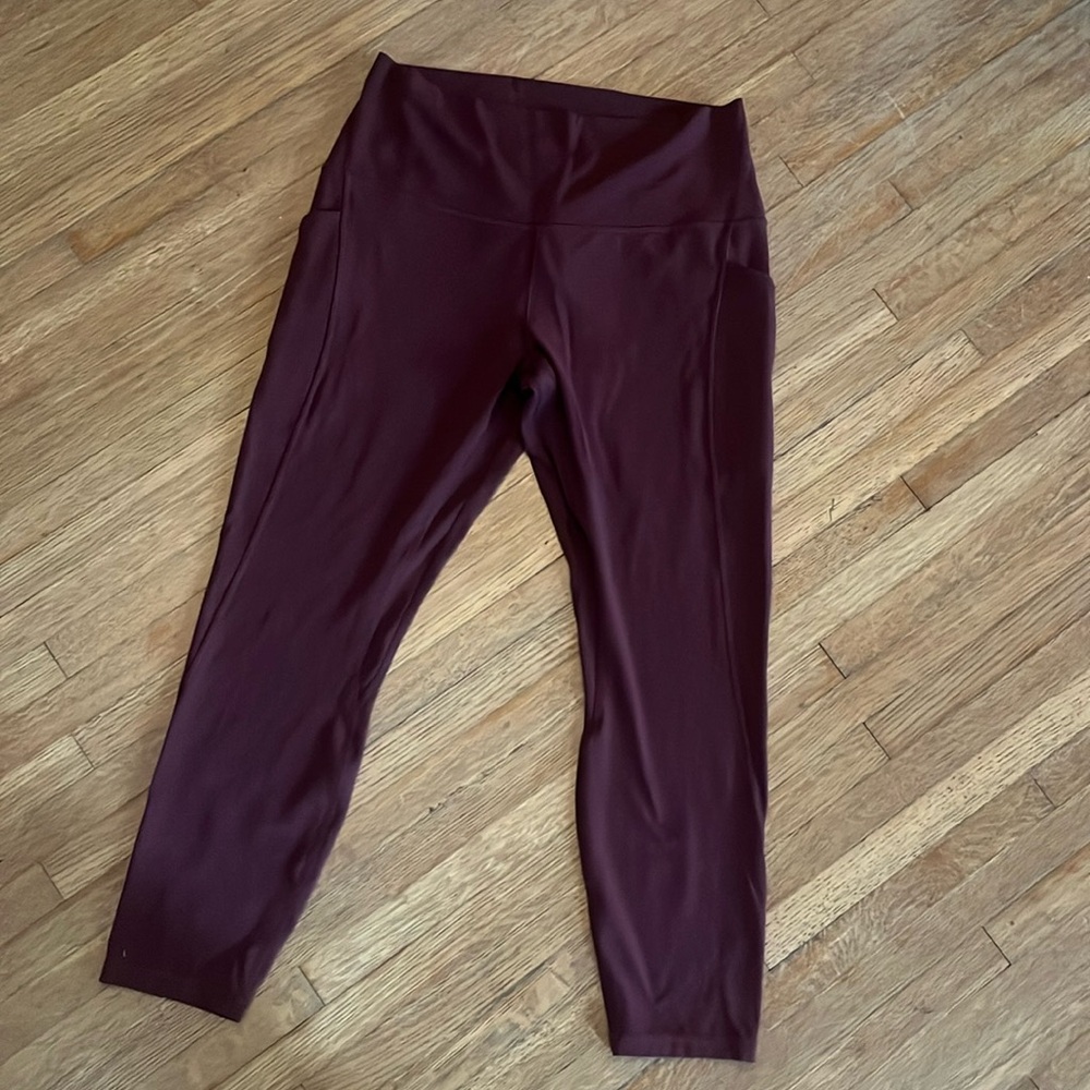 Lululemon crop maroon leggings